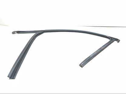 2013 BMW 328i F30 Front Door Weatherstrip Seal Right Passenger Side Set OEM