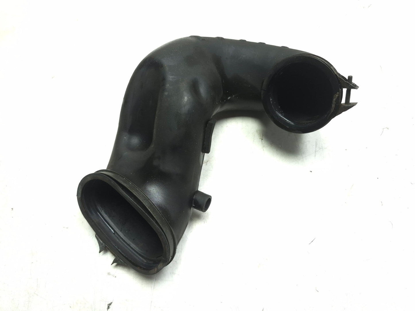 2004 Suzuki Intruder Volusia Vl800 Air Cleaner Outlet Tube OEM