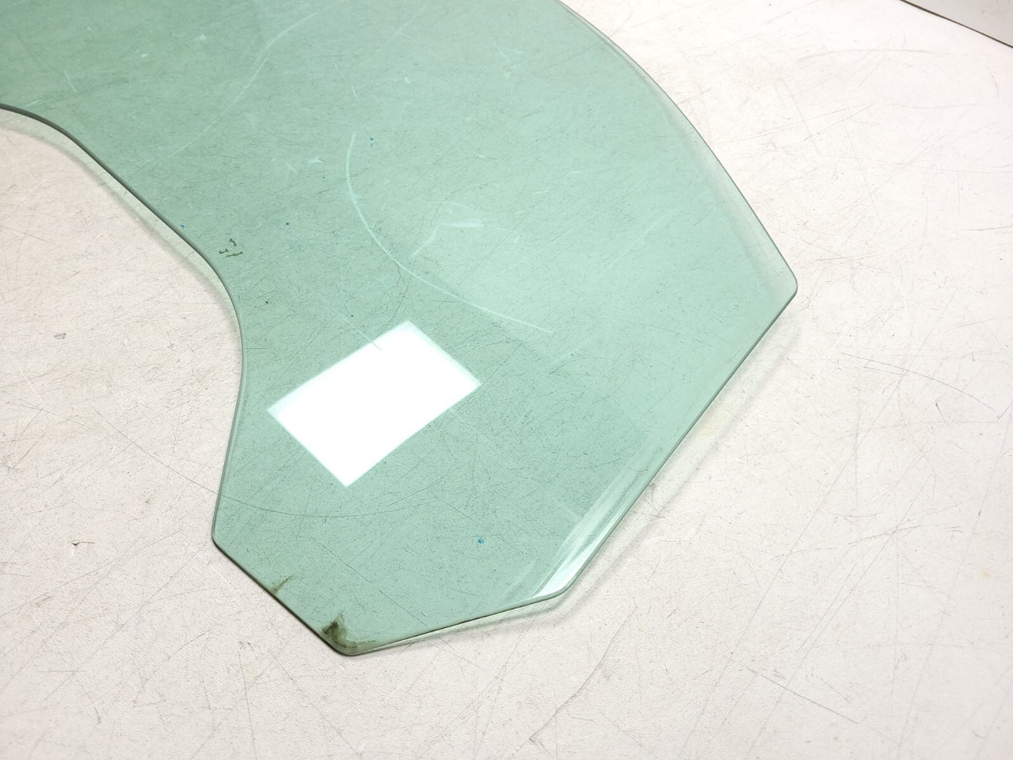 14- 19 Chevrolet Silverado 1500 Door Window Glass Front Passenger Side Right OEM