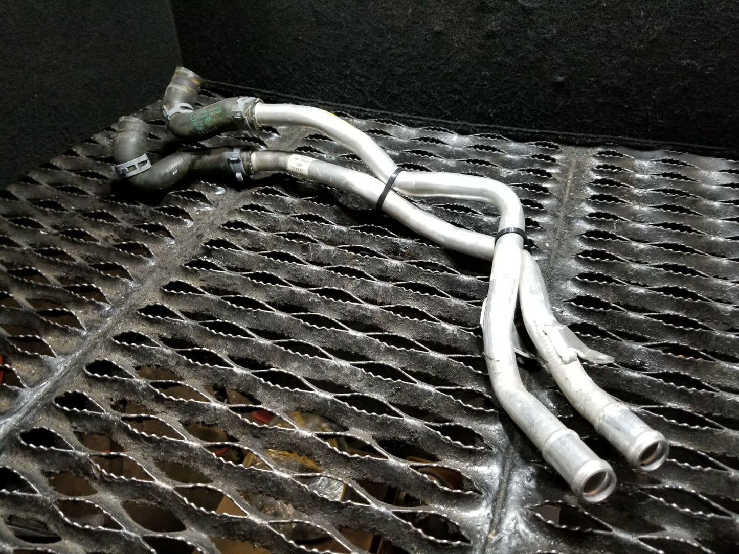 2015 Audi Q7 Heater Water Return Hose Line Pipe OEM