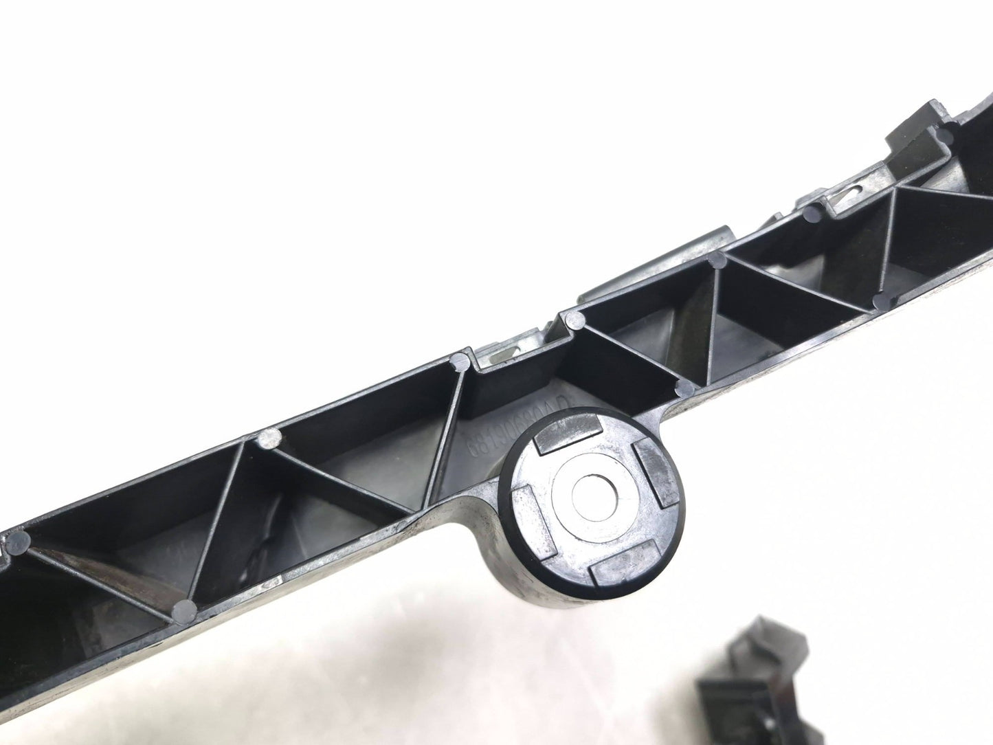 2018 Dodge Journey Rear Bumper Bracket Support Left & Right OEM