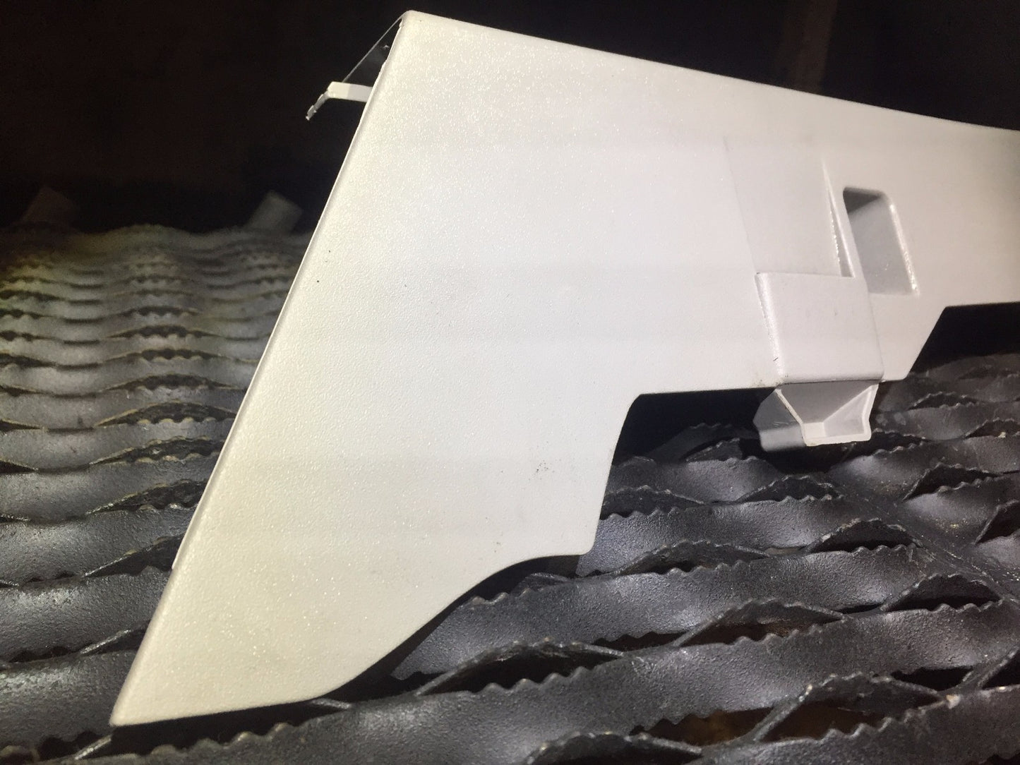 05 06 07 08 09 10 11 Volvo S40 Left Driver Side Lower C Pillar OEM