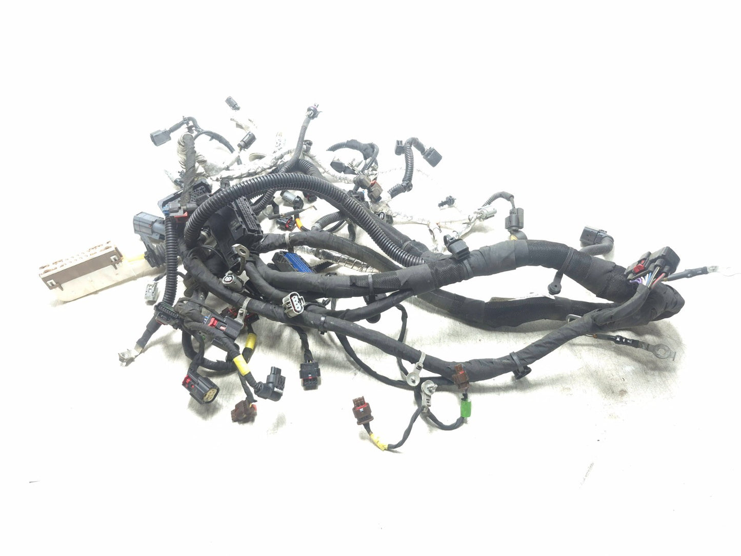 2017 Cadillac Xt5 Under Hood Wire Harness 3.6l OEM