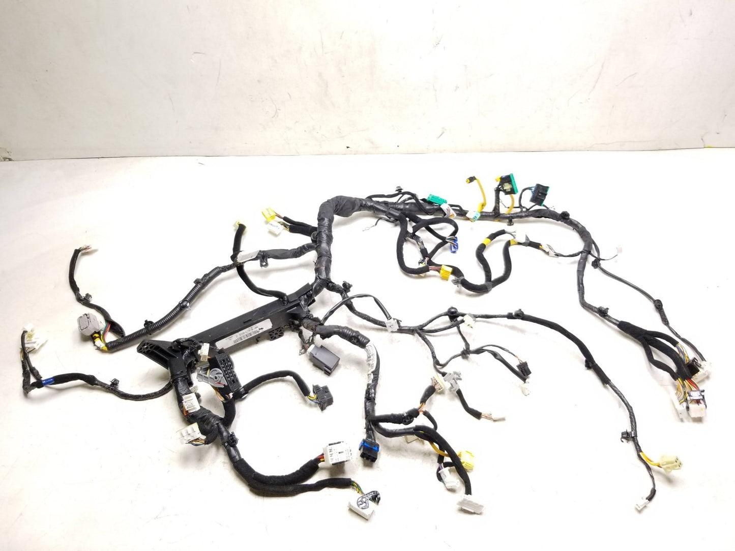2014 - 2019 Kia Soul Dashboard Instrument Panel Wiring Harness OEM