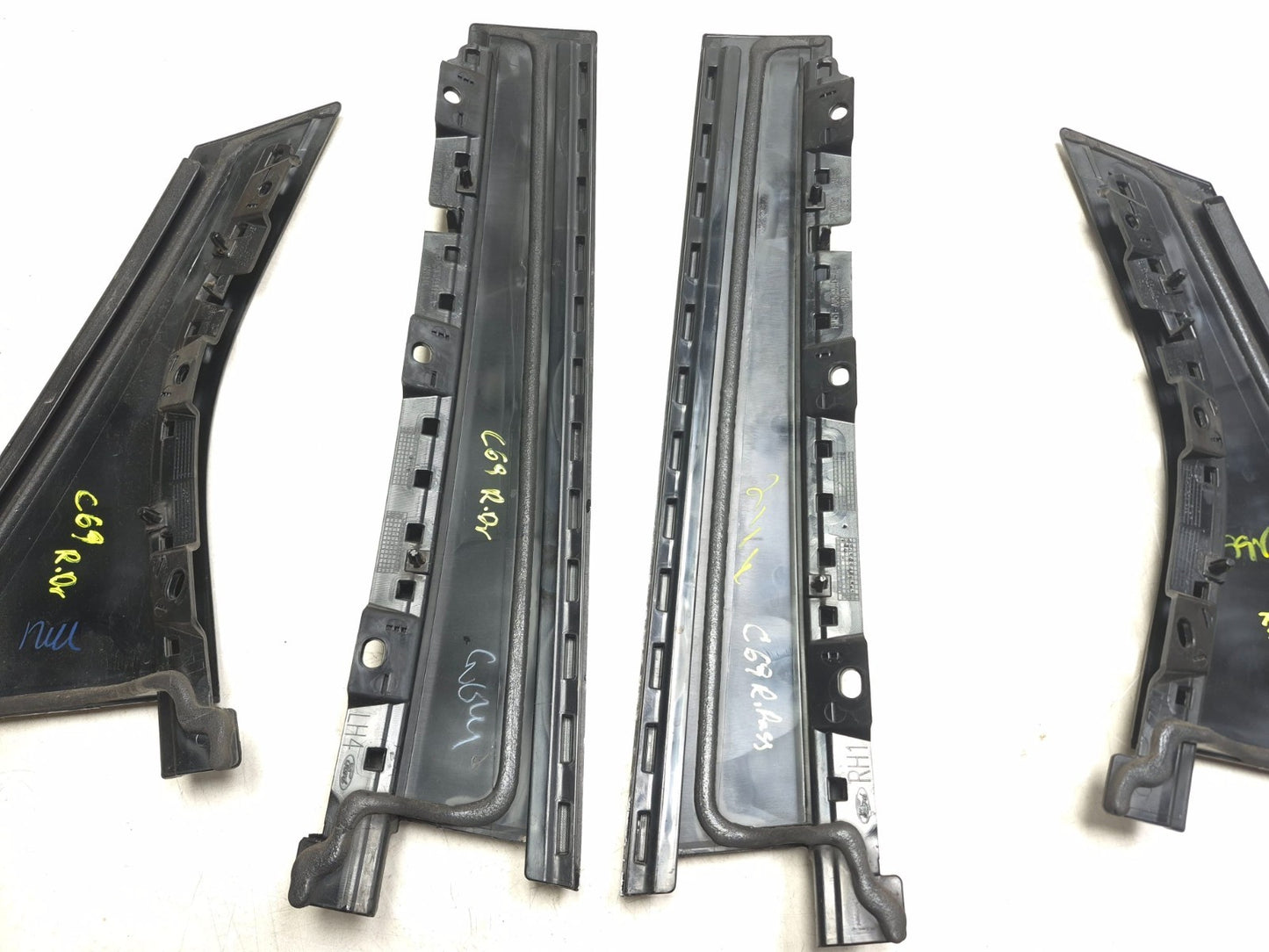 2013 Ford Focus Rear Door Pillar Outside Molding Trim Left & Right 4 Pcs OEM