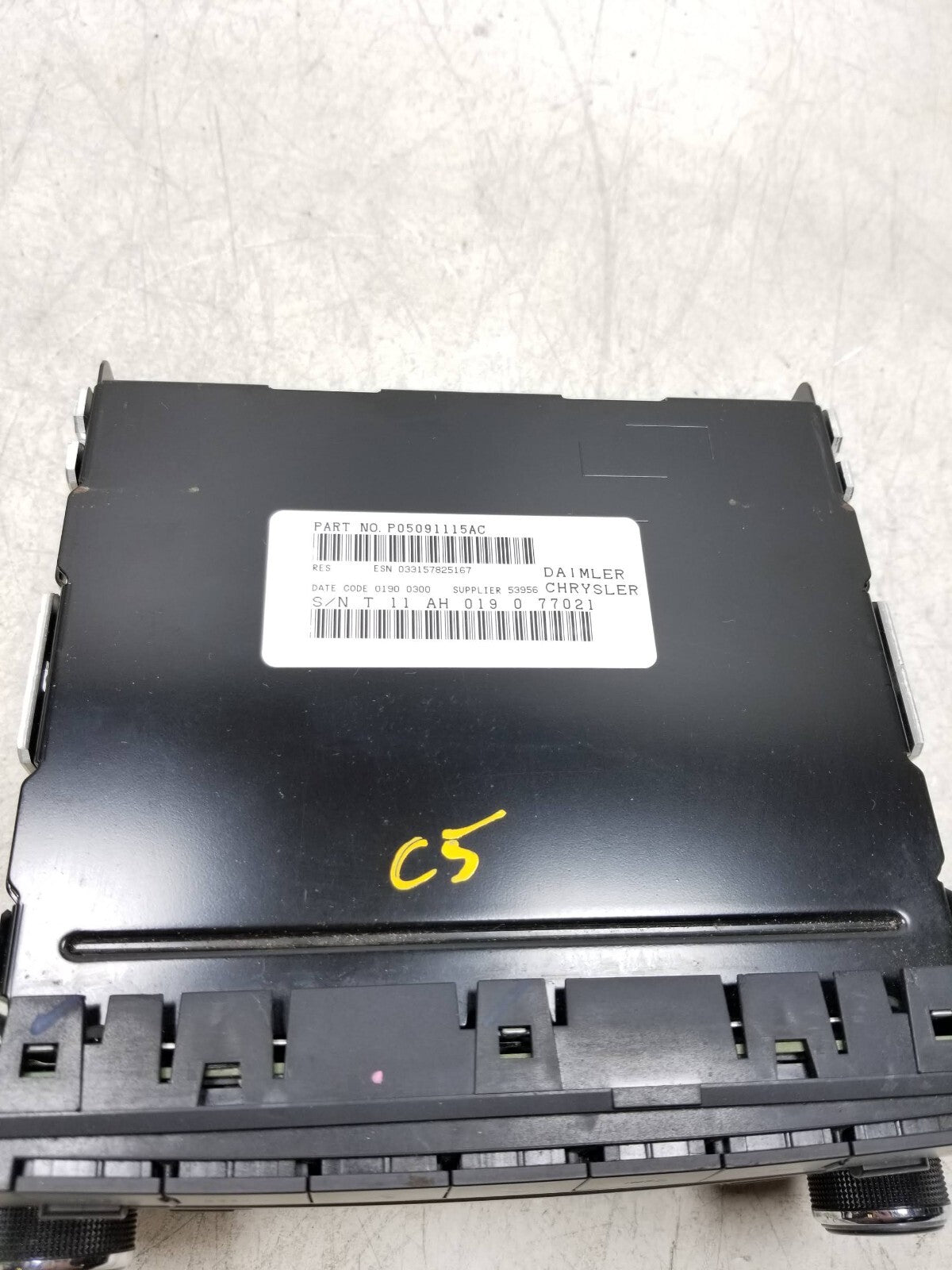 2010 Dodge Caliber Sxt Dashboard Center Storage Box OEM
