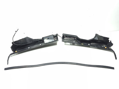 2007 Honda Fit Windshield Wiper Cowl Trim W/seal 3 Pcs 74220-sln-a00 OEM