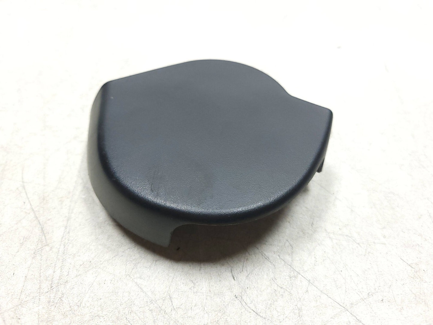 2014 Volkswagen Passat Front Seat Side Cover Trim Passenger Right 5pcs OEM