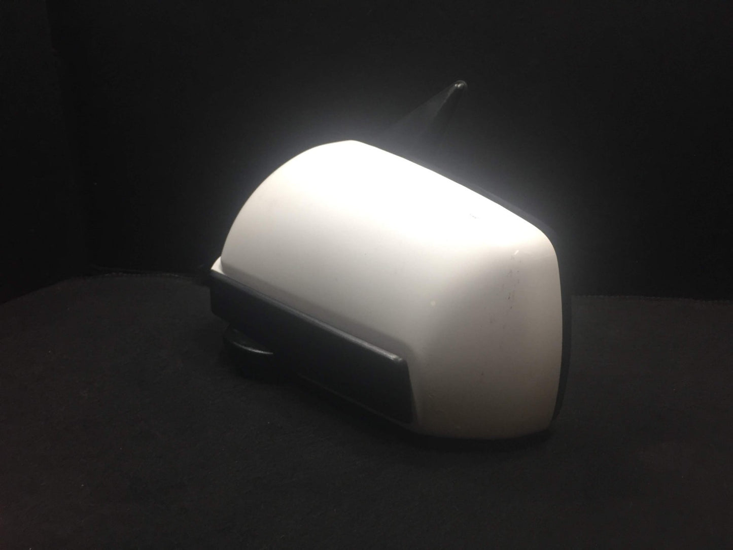 2010 2011 Kia Soul Side View Mirror Driver Left Side Paint Color: Ud OEM 57k