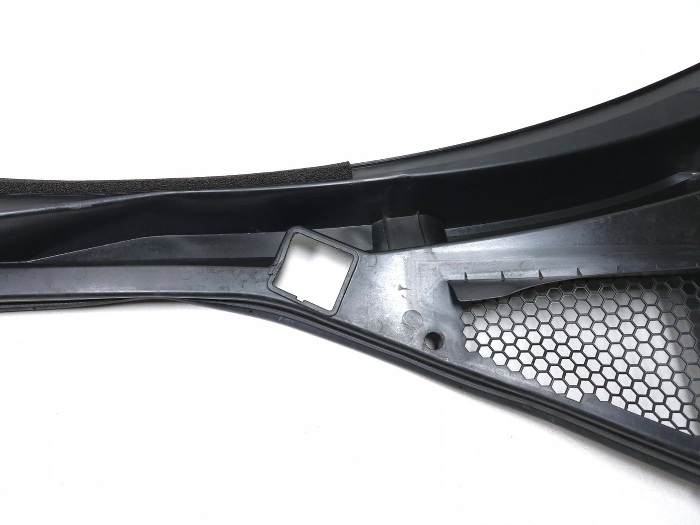 2021 Alfa Romeo Giulia Windshield Cowl Wiper Motor Cover Oem✅