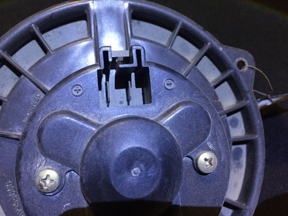 03 04 05 06 Cadillac SRX Blower Motor OEM