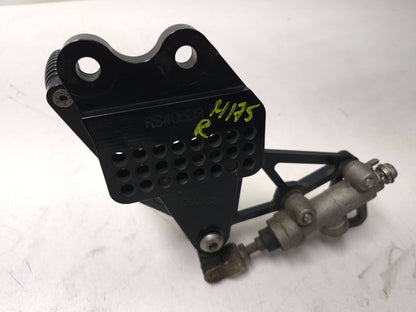2005 Kawasaki Ninja Zx10r Rear Master Cylinder W/ Front Right Footrest Assy OEM