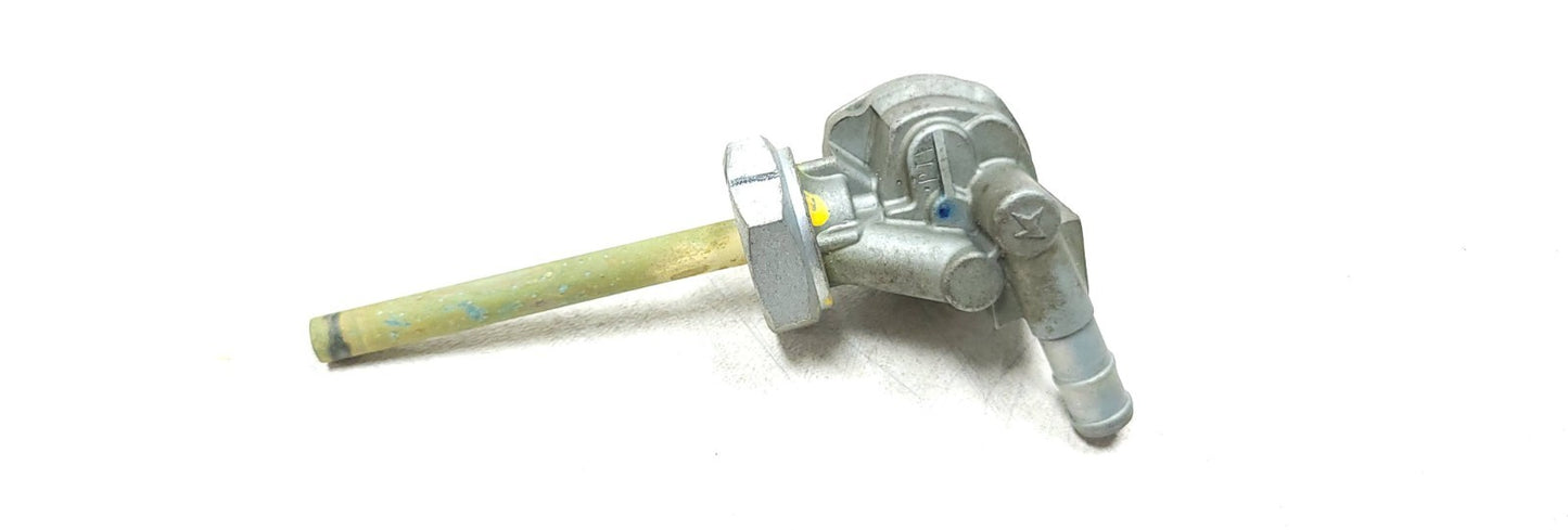 2002 Honda Magna Vf 750c Fuel Petcock OEM