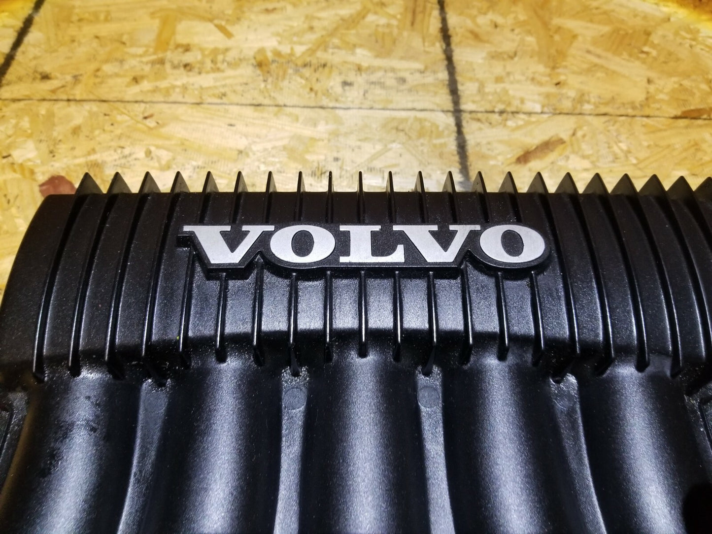 2007 Volvo S40 2.4l Upper Intake Manifold OEM