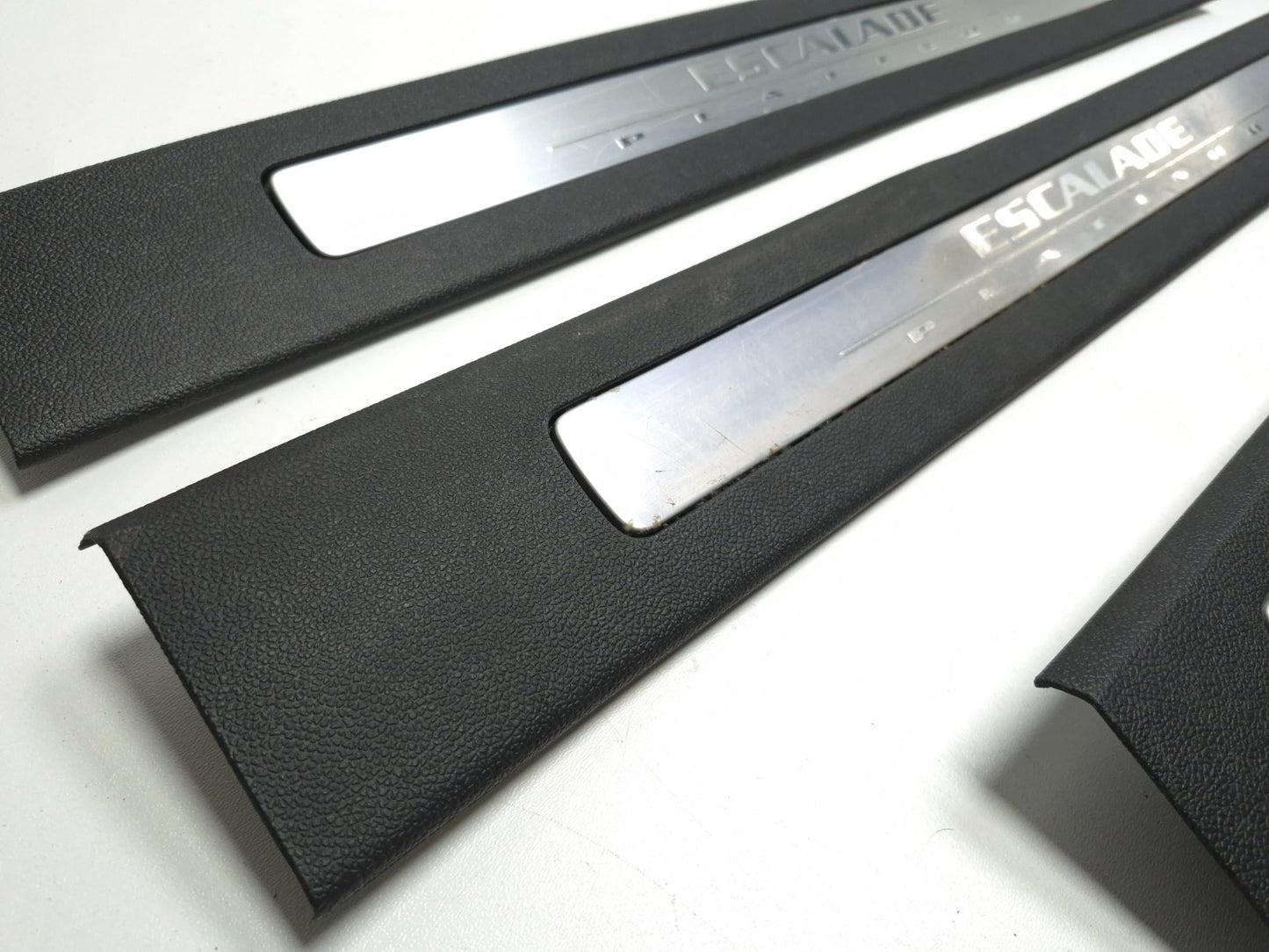 2013 Cadillac Escalade Esv Platinum Door Sill Plate Front & Rear 4 Pcs OEM