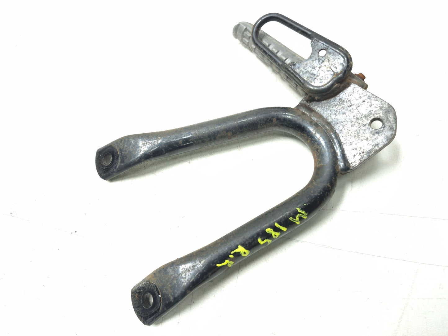 1991 Yamaha Fzr600r Rear Right Foot Peg & Mount Bracket OEM