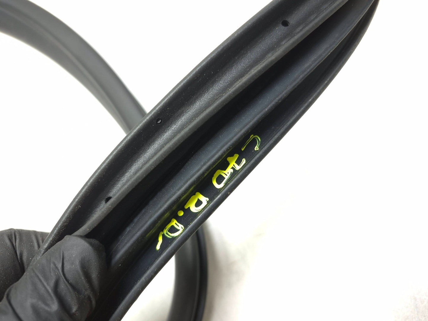 2017 Ford Focus Hatchback Rear Door Weatherstrip Seal Driver Side Left 3pcs OEM
