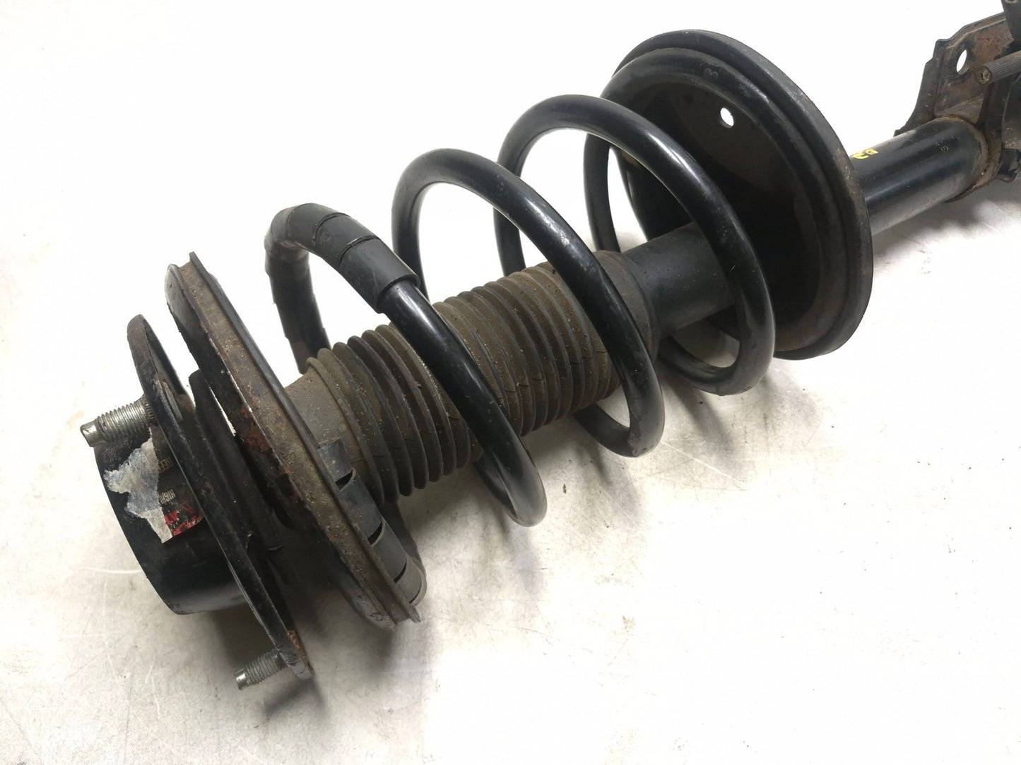 2008 Hyundai Tucson Front Left & Right Strut Shock Assy Pair OEM