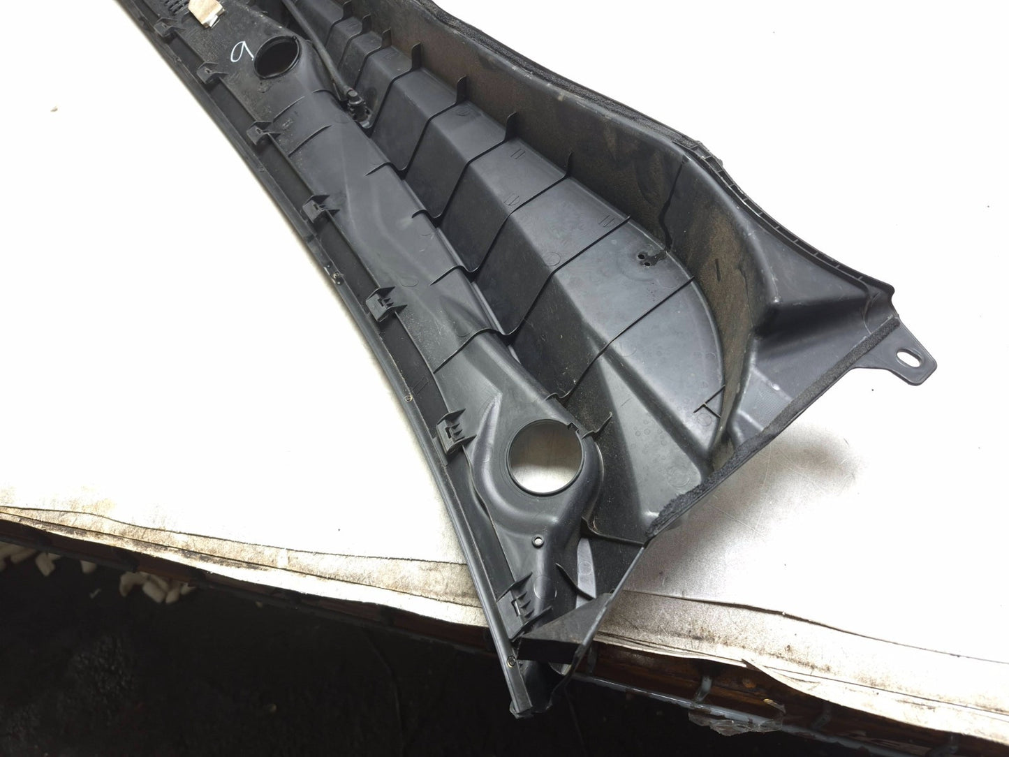2012 Hyundai Sonata Front Windshield Cowl Vent Panel OEM