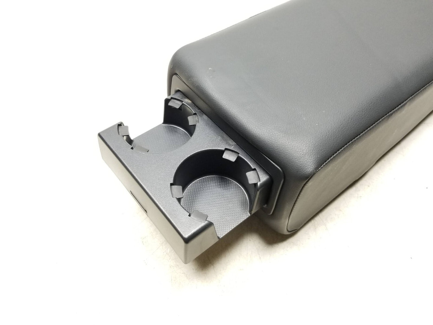 2007-2008 Acura Tl Type S Rear Seat Armrest w/ cup holder OEM