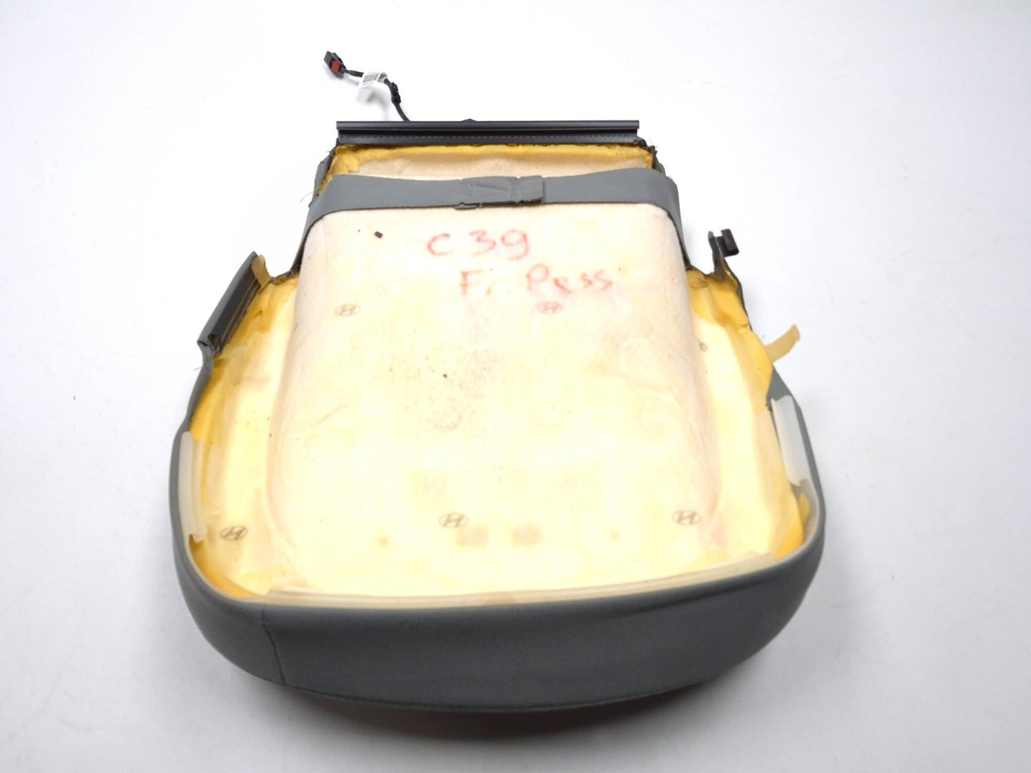 2014 Hyundai Accent Front Seat Lower Cushion Passenger Side Right OEM