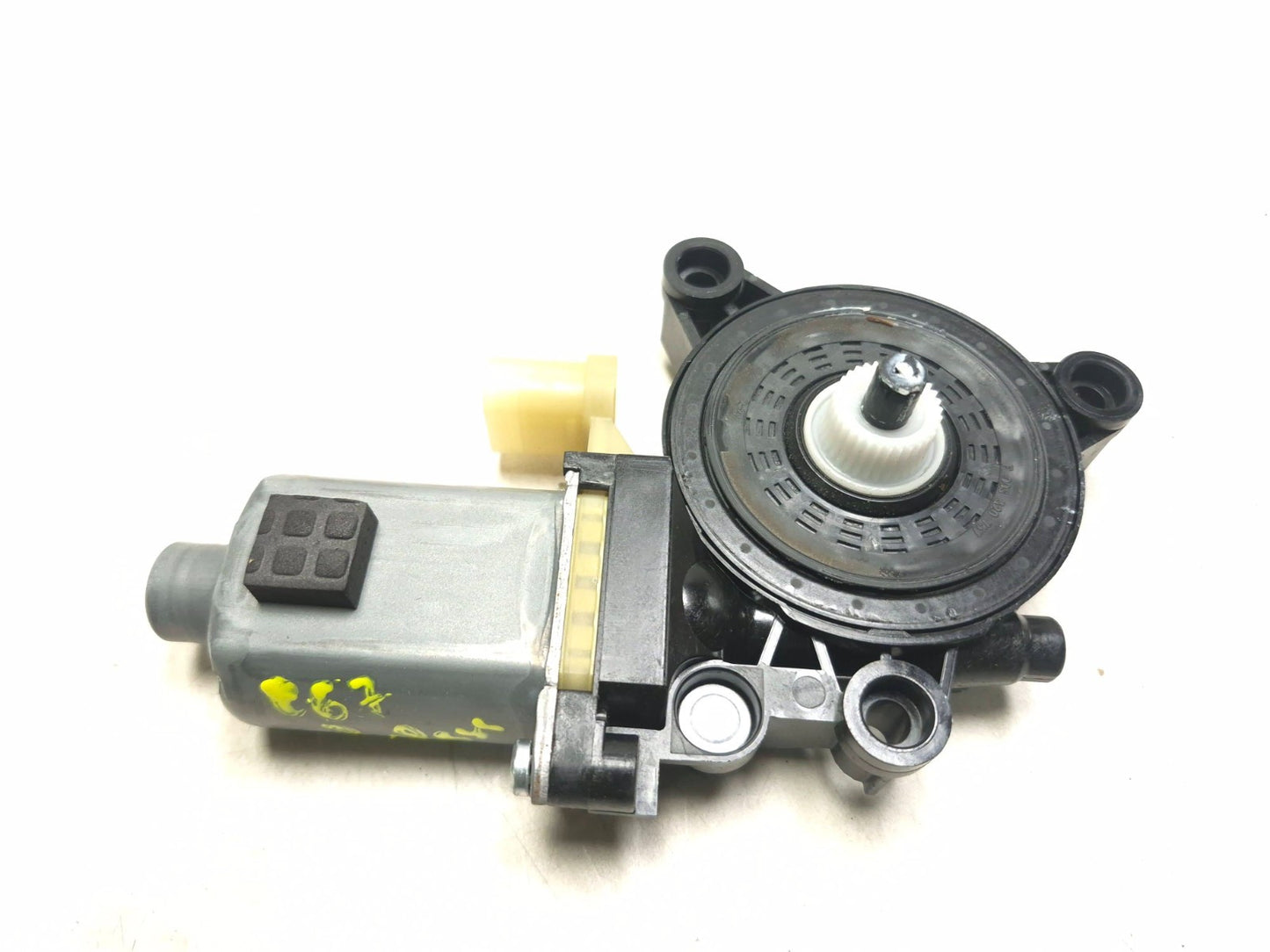 2018 Hyundai Sonata Rear Door Window Motor Passenger Side Right OEM