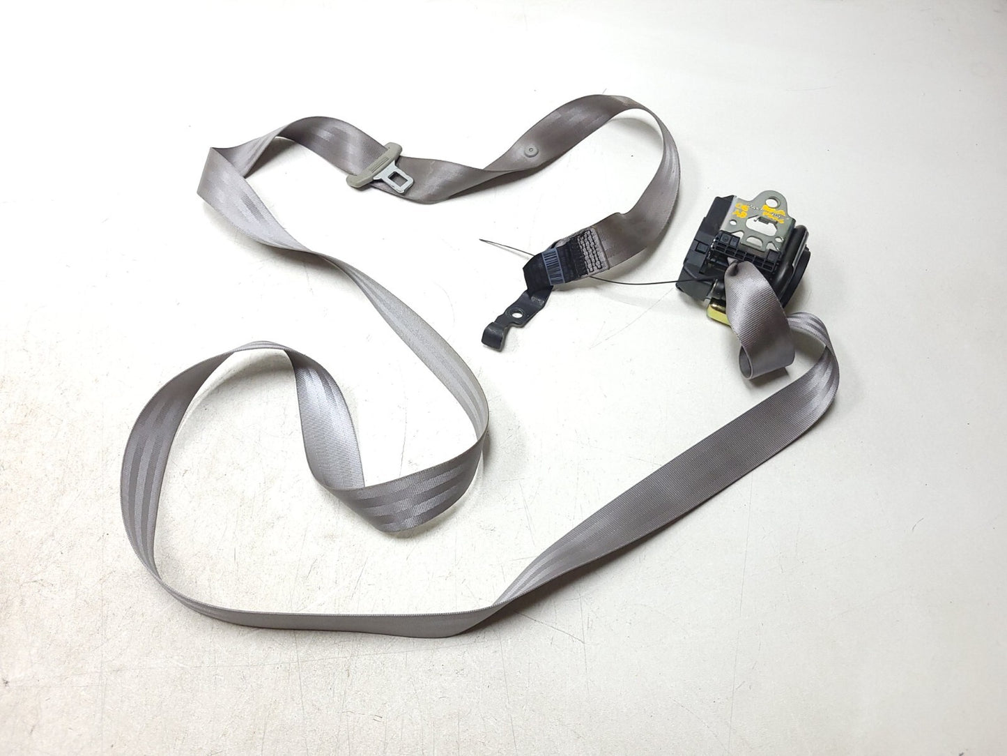 2004 - 2007 Audi A8l A8 S8 Rear Seat Belt Retractor 3pcs OEM