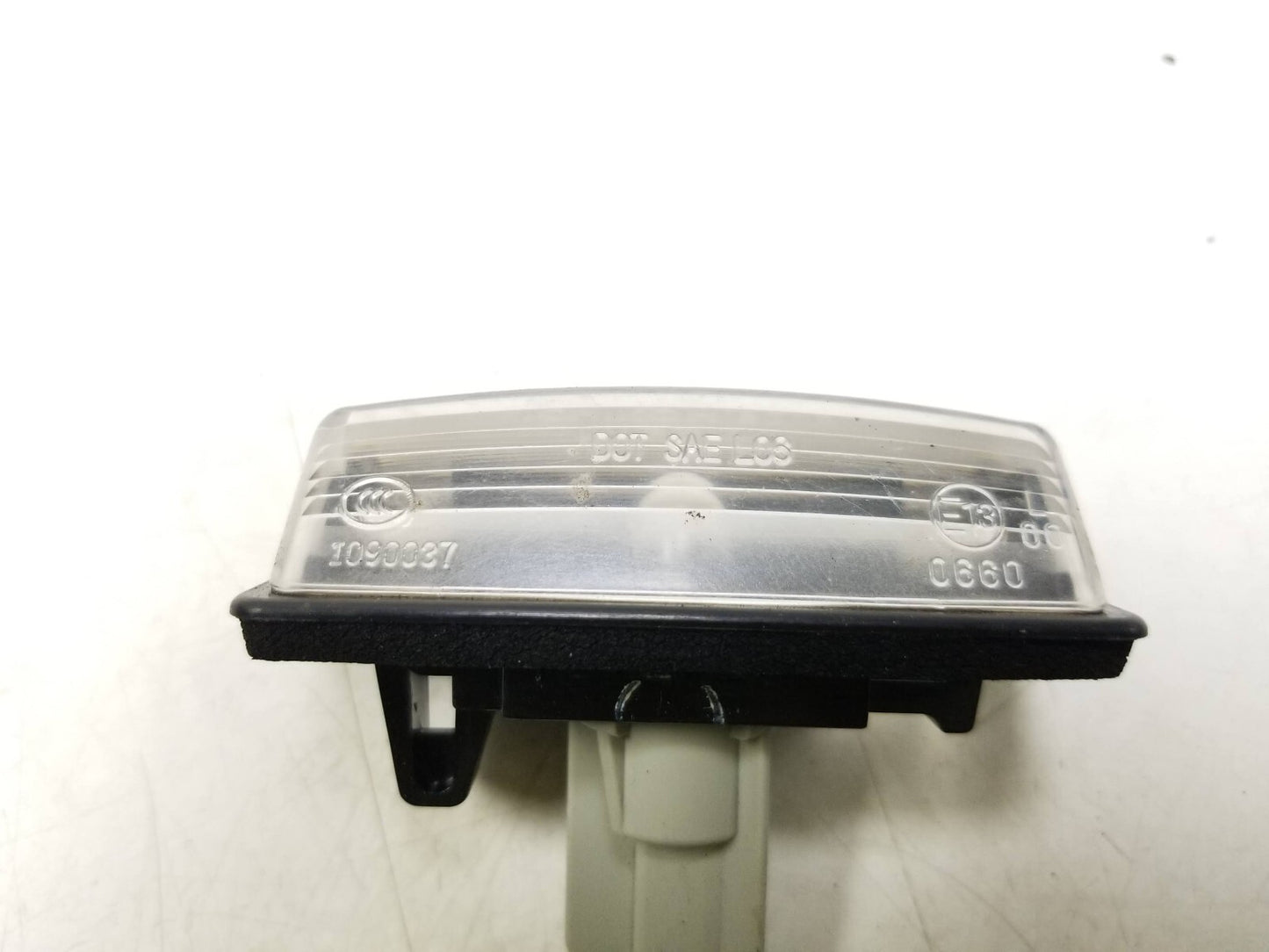 2008 - 2015 Nissan Rogue License Light Lamp 2pcs OEM