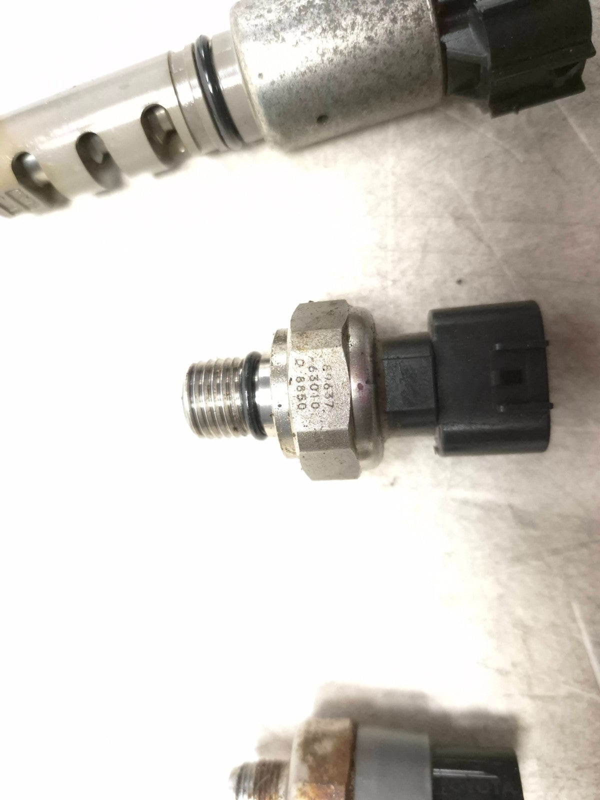 2018 Toyota Corolla Temp Oil Pressure Gear Vvt Sensor Crank Cam & Speed OEM