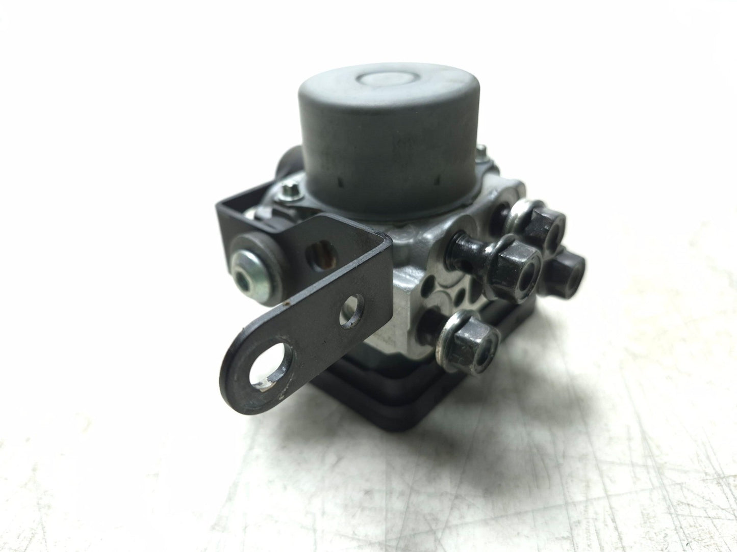 2019 Kawasaki Z400 Er400d ABS Anti Lock Brake Pump OEM