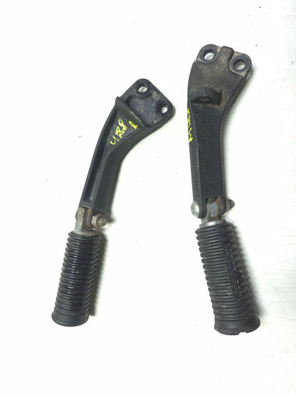 2008 Harley-davidson Dyna Fat Bob Fxdf Rear Foot Peg & Mount Bracket Lh & Rh OEM