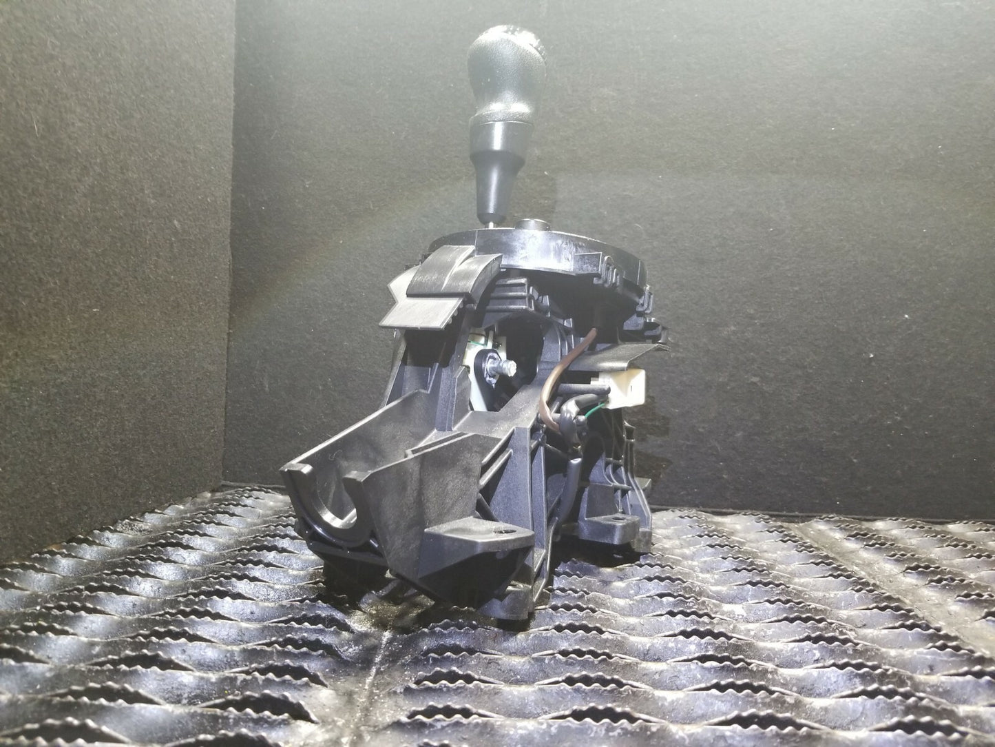 2012 Scion Tc Automatic Gear Shifter Selector Lever W/ Knob OEM
