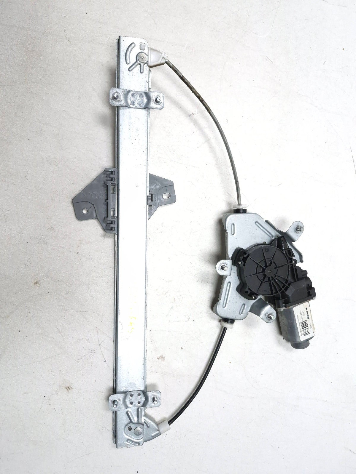 2014 Hyundai Accent Front Right Window Regulator & Motor OEM