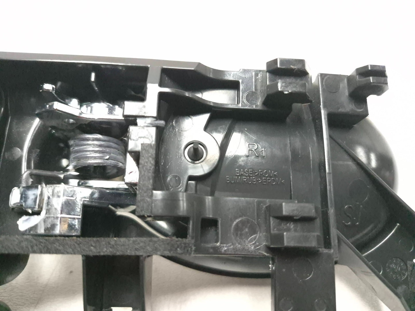 2011 Nissan Juke Interior Door Handle Front Passenger Side Right OEM