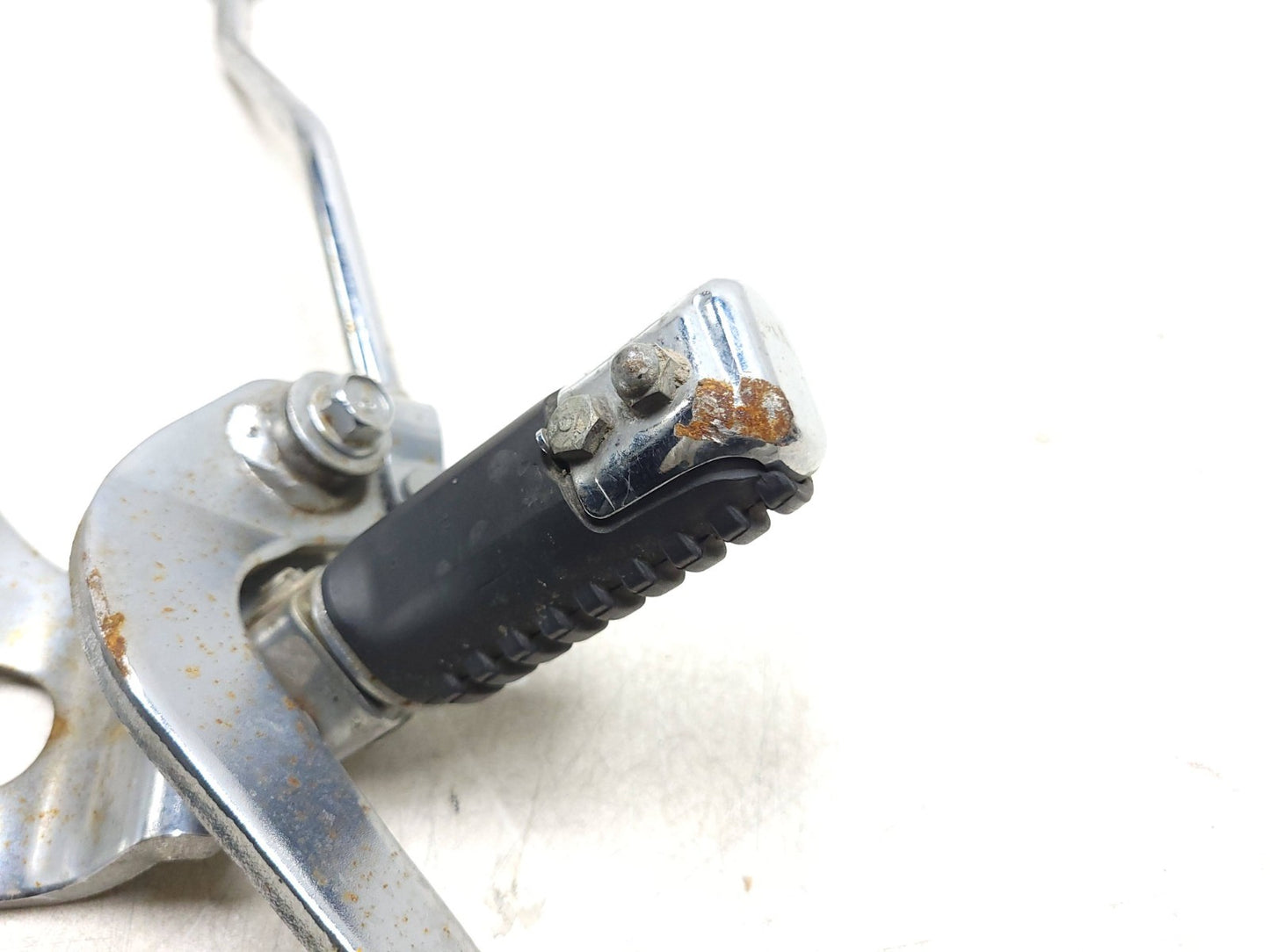 2002 Honda Magna Vf 750c Front Right Foot Peg & Brake Pedal Assy OEM