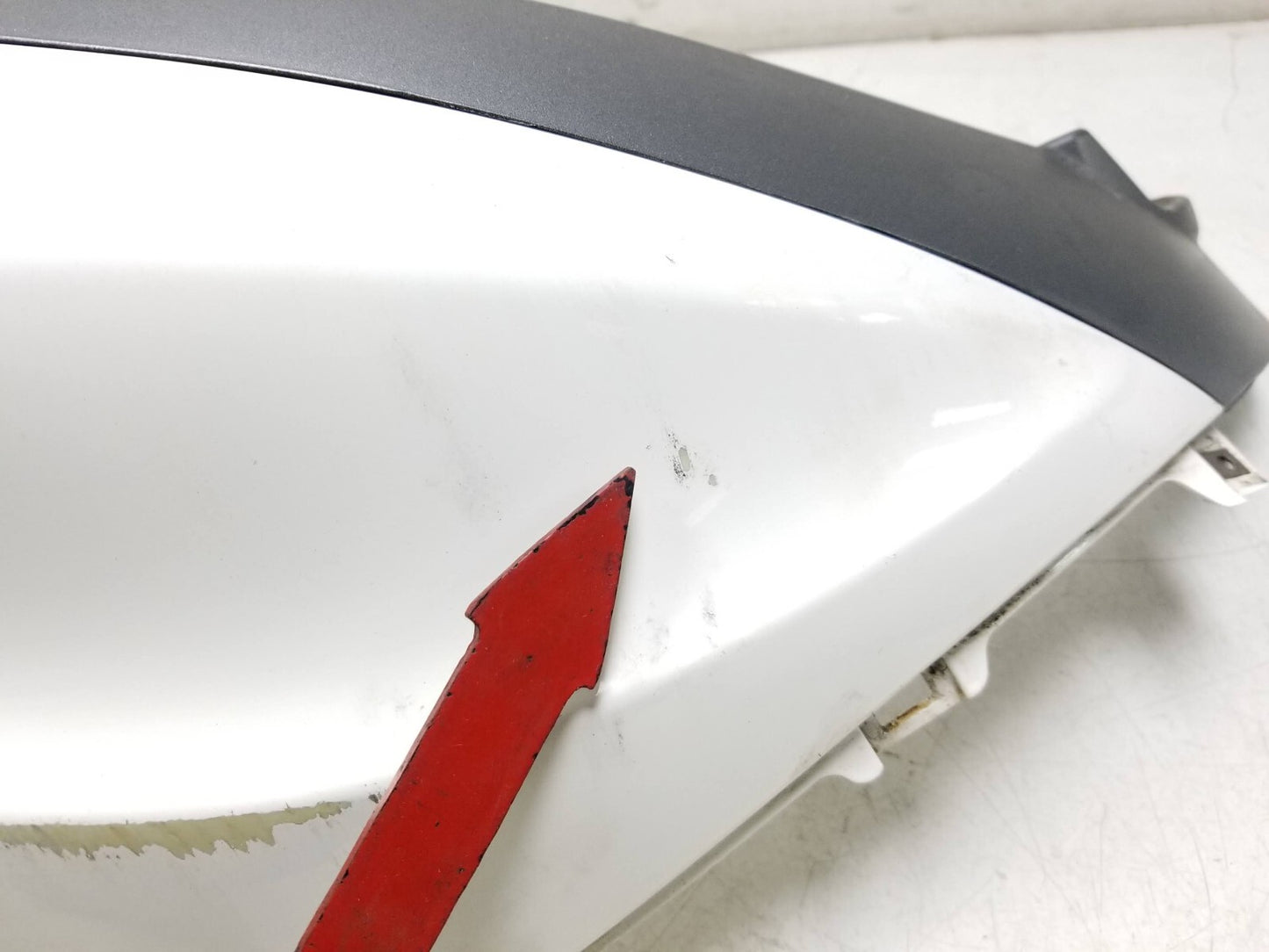 2017 - 2021 Piaggio Bv 350 Rear Right Side Fairing & Tail Light 3pcs OEM