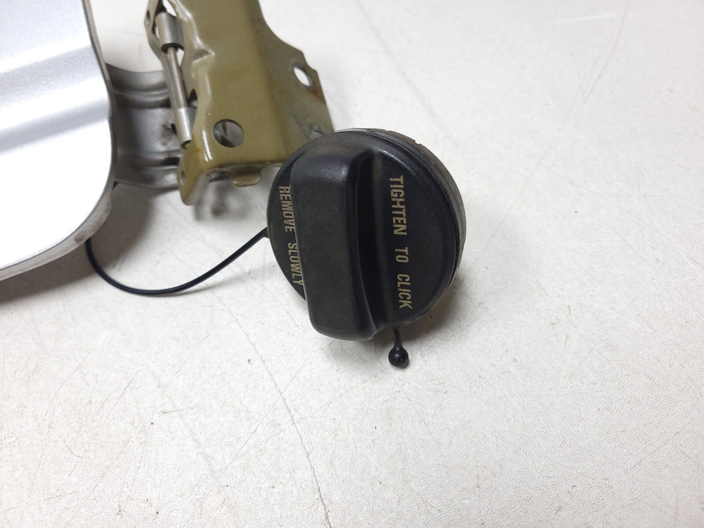 2008 Acura Tl Type-s Fuel Tank Door Lid Filler Cap OEM