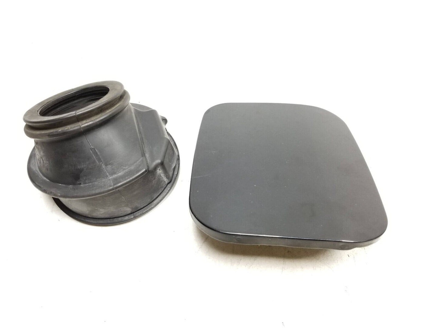 2007-2011 Toyota Camry Fuel Door & Fuel Filler Pocket Seal OEM