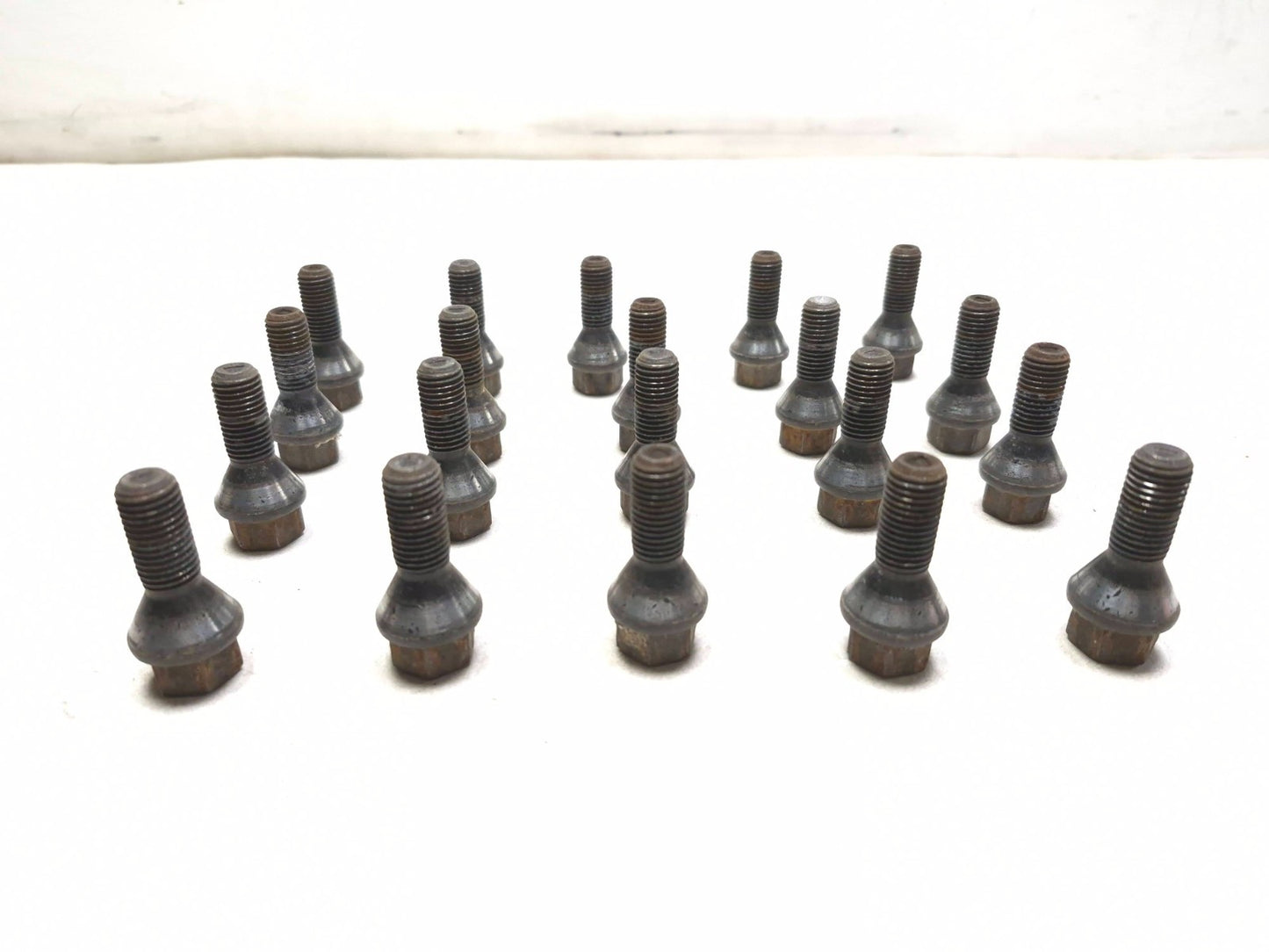 2008 BMW 128i Wheel Lug Nut Bolt 20pcs OEM