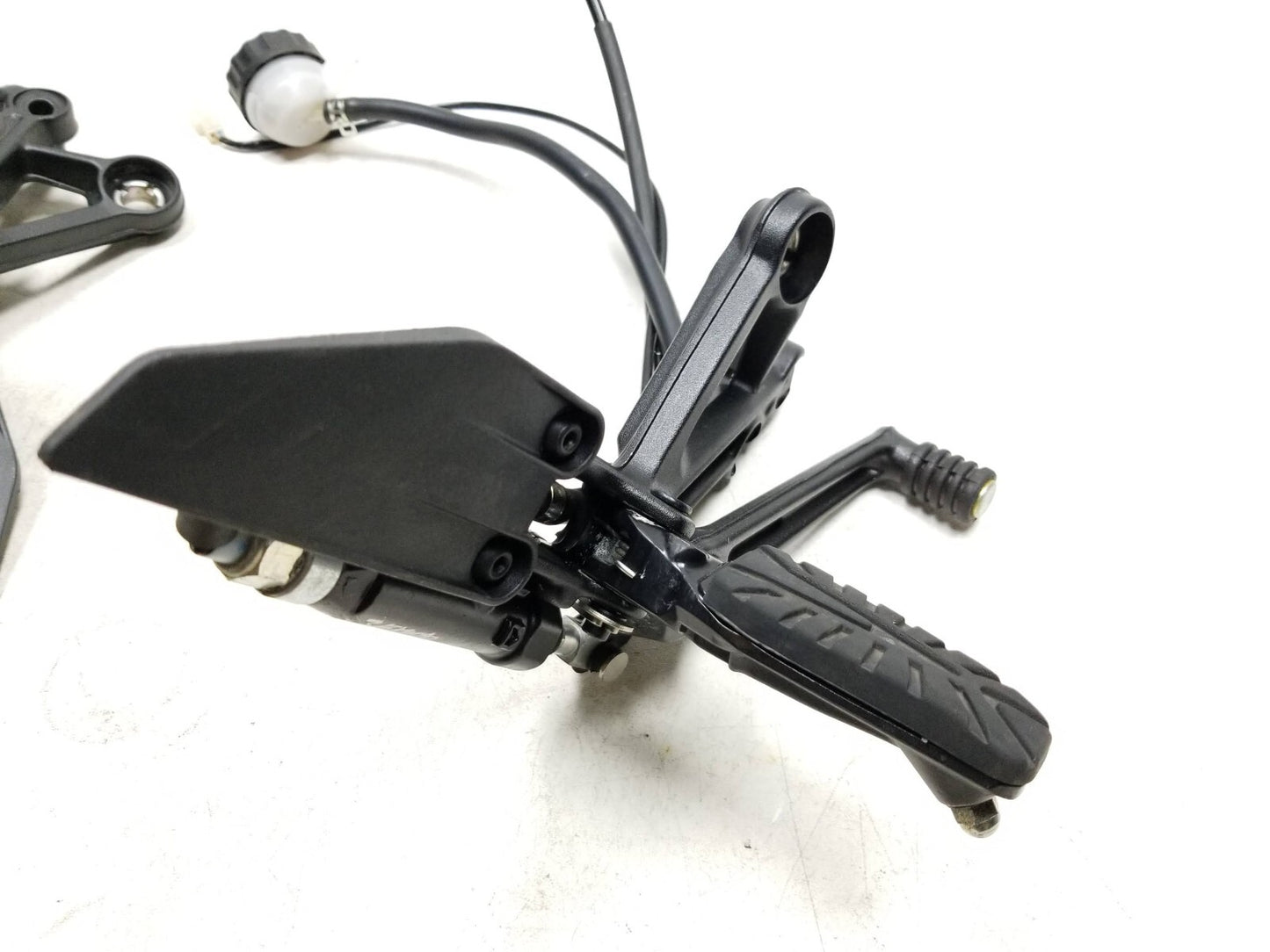 2021-2023 Ktm 390 Duke ABS Front Foot Peg W/ Bracket Right & Master Cylinder OEM