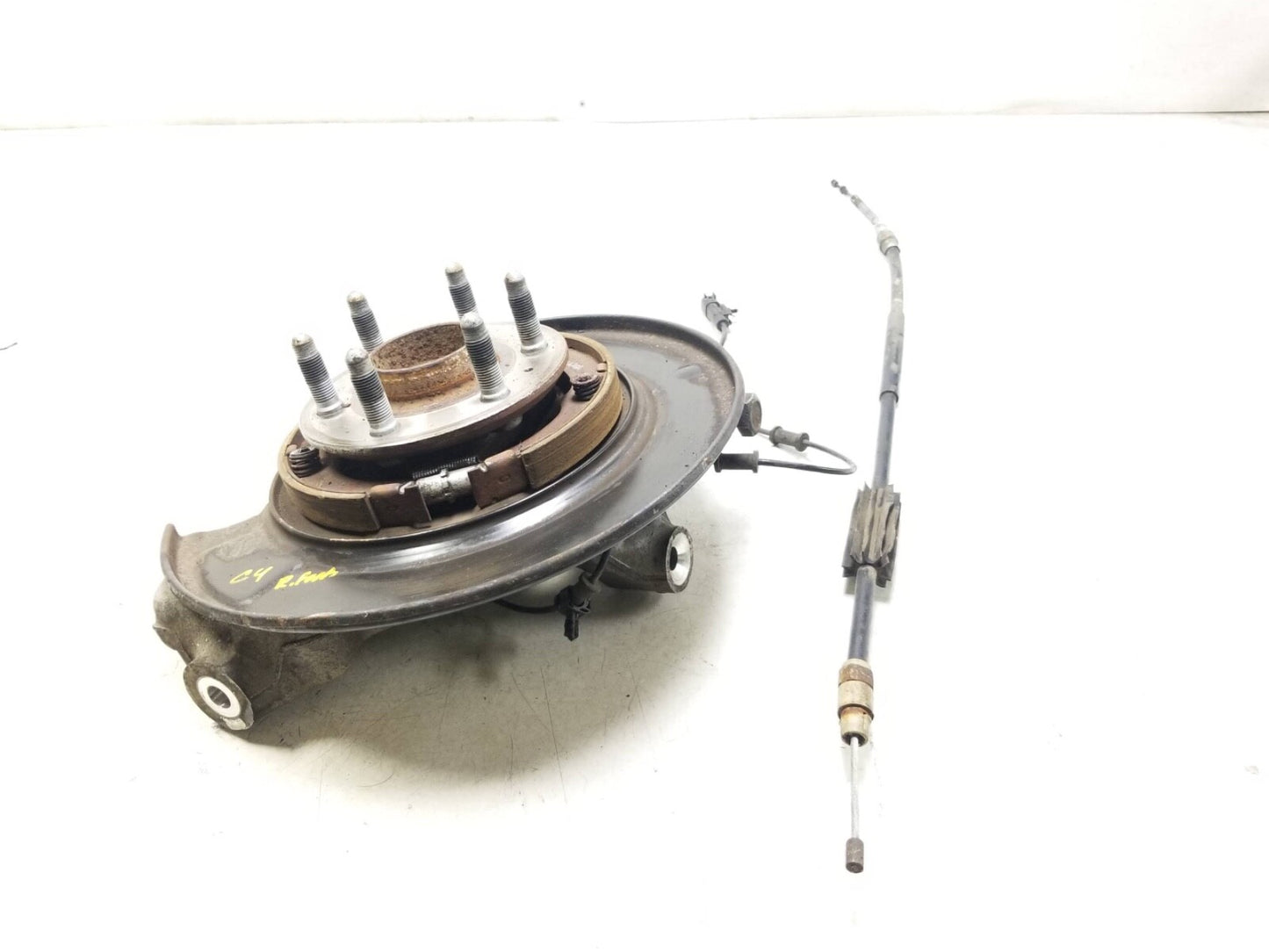 2011 Cadillac SRX Rear  Spindle Knuckle Wheel Hub Passenger Side Right OEM