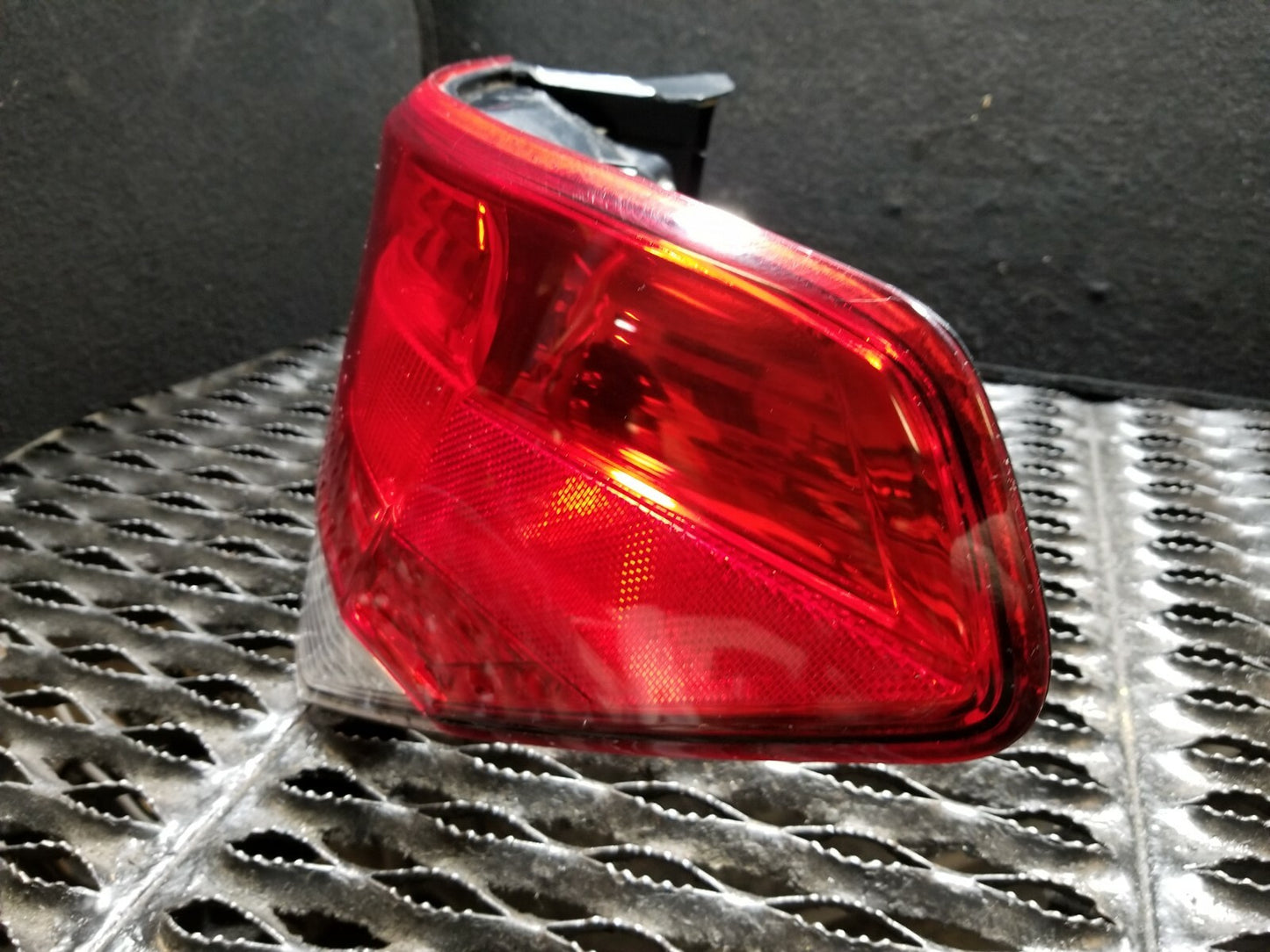 2010 Subaru Legacy Sedan Tail Light Rear Passenger Side Right OEM