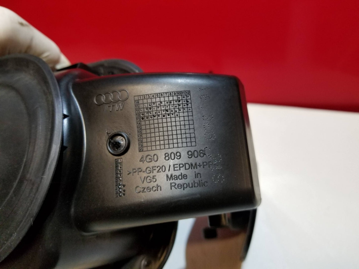 2014 Audi A6 Fuel Tank Filler Door W/ Lock Actuator OEM