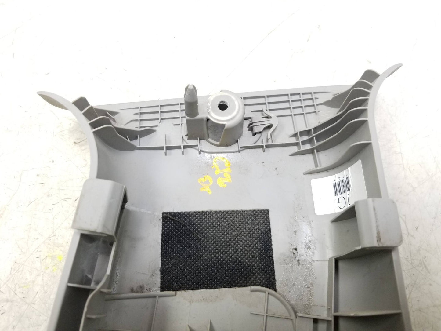 2011 - 2013 Kia Sportage B Pillar Trim Cover Upper Left & Right OEM