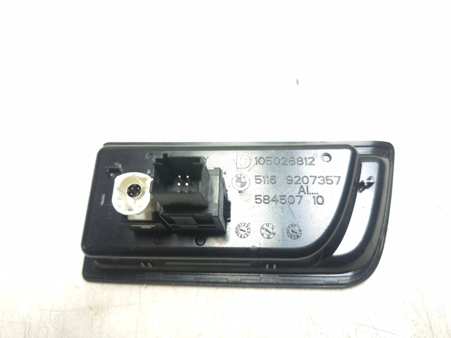 2013 BMW 328i F30 Center Console Aux And Usb Port Socket Trim OEM