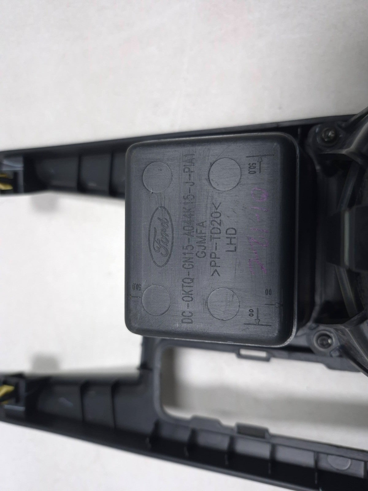 2019 Ford Ecosport Center Console Trim W/ Cup Holder OEM