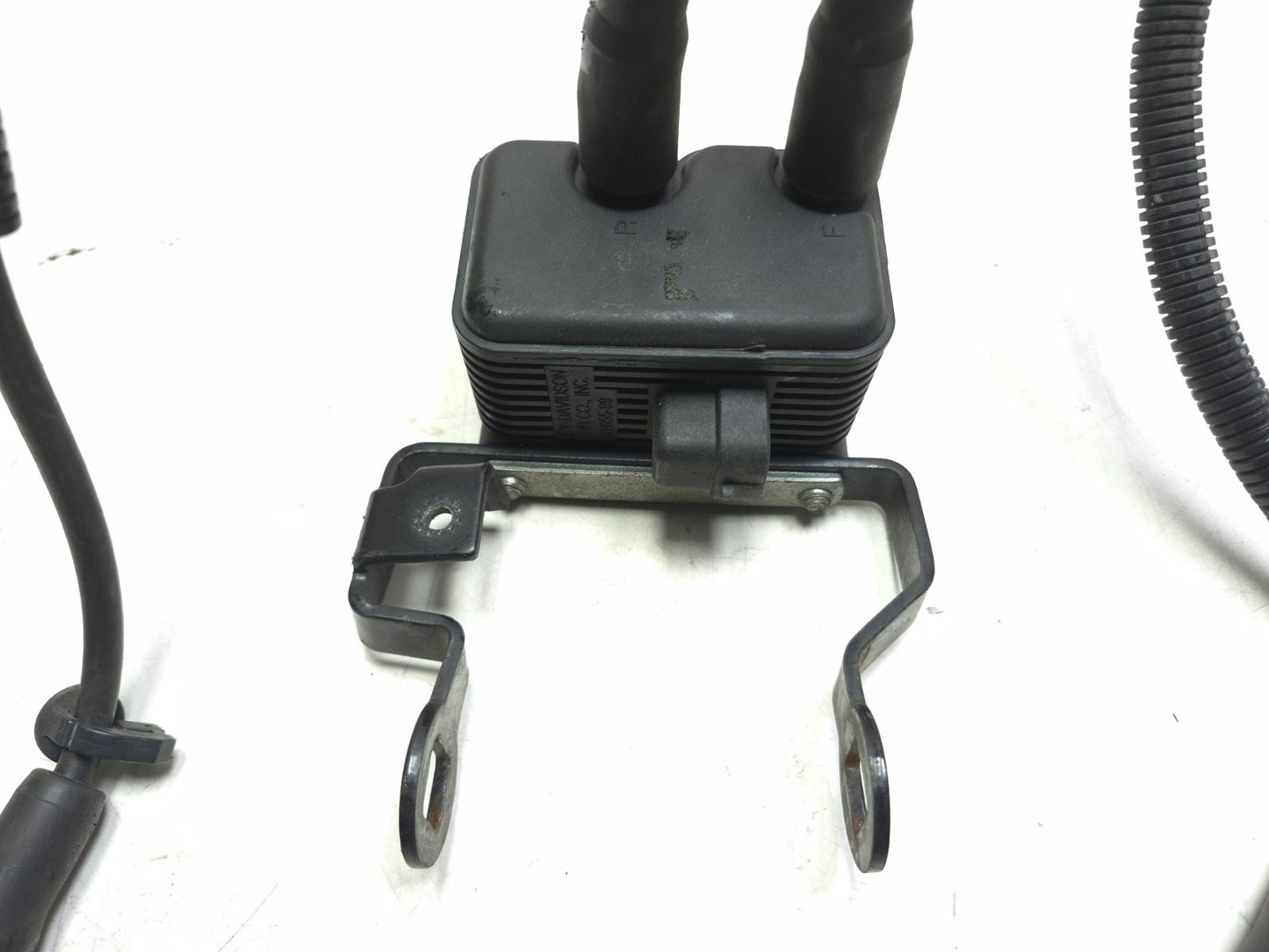 2004 Harley-davidson Sportster Xl883 Ignition Coil OEM
