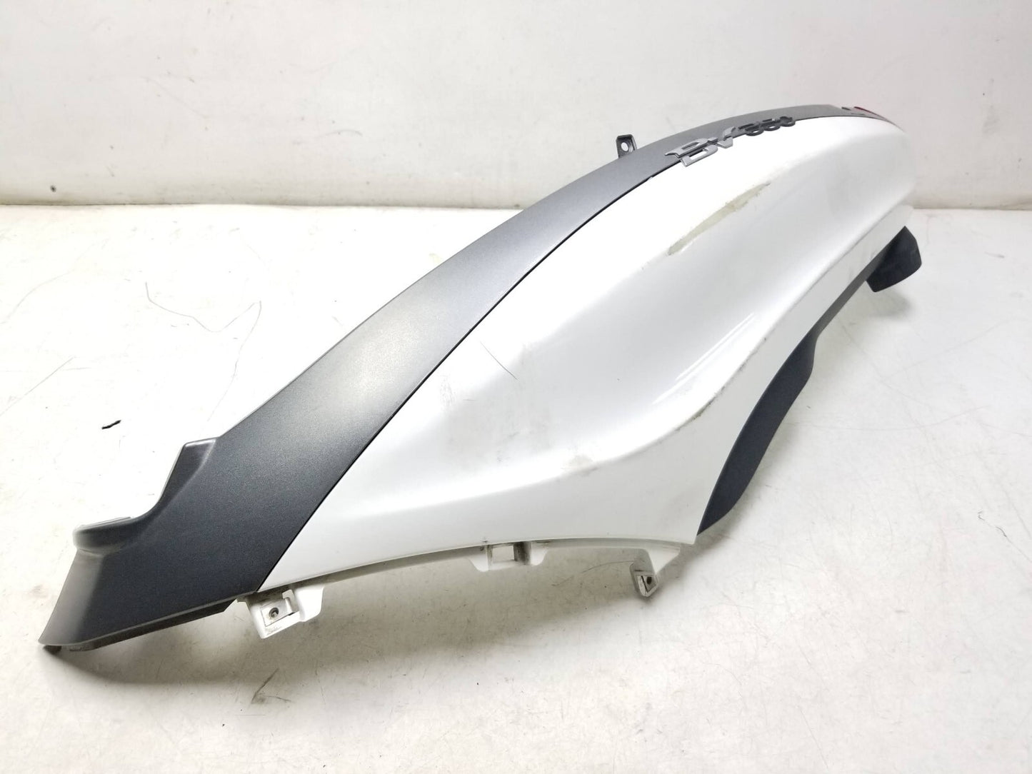 2017 - 2021 Piaggio Bv 350 Rear Left Side Fairing & Tail Light 3pcs OEM
