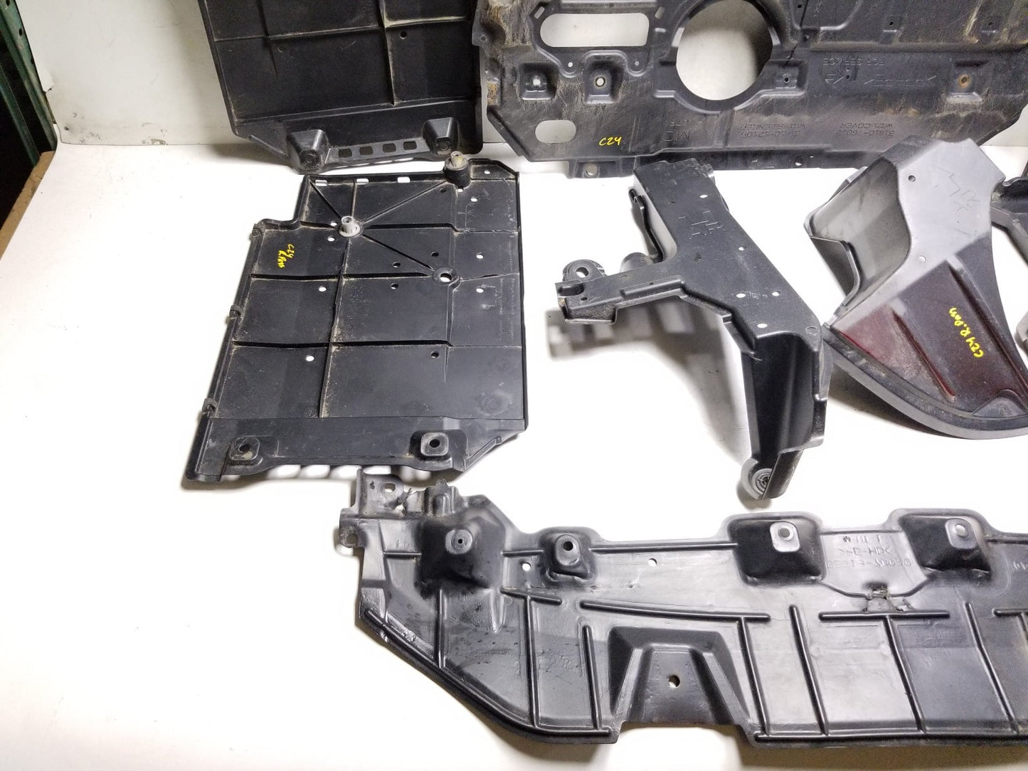 11-17 Lexus CT200h Shield Underbody Floor Cover Oem✅