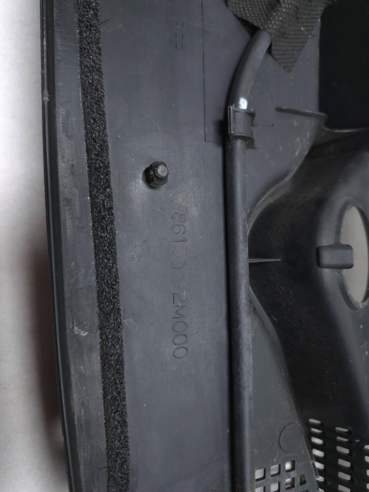 2013 Hyundai Genesis Coupe Windshield Wiper Motor Cover Cowl OEM